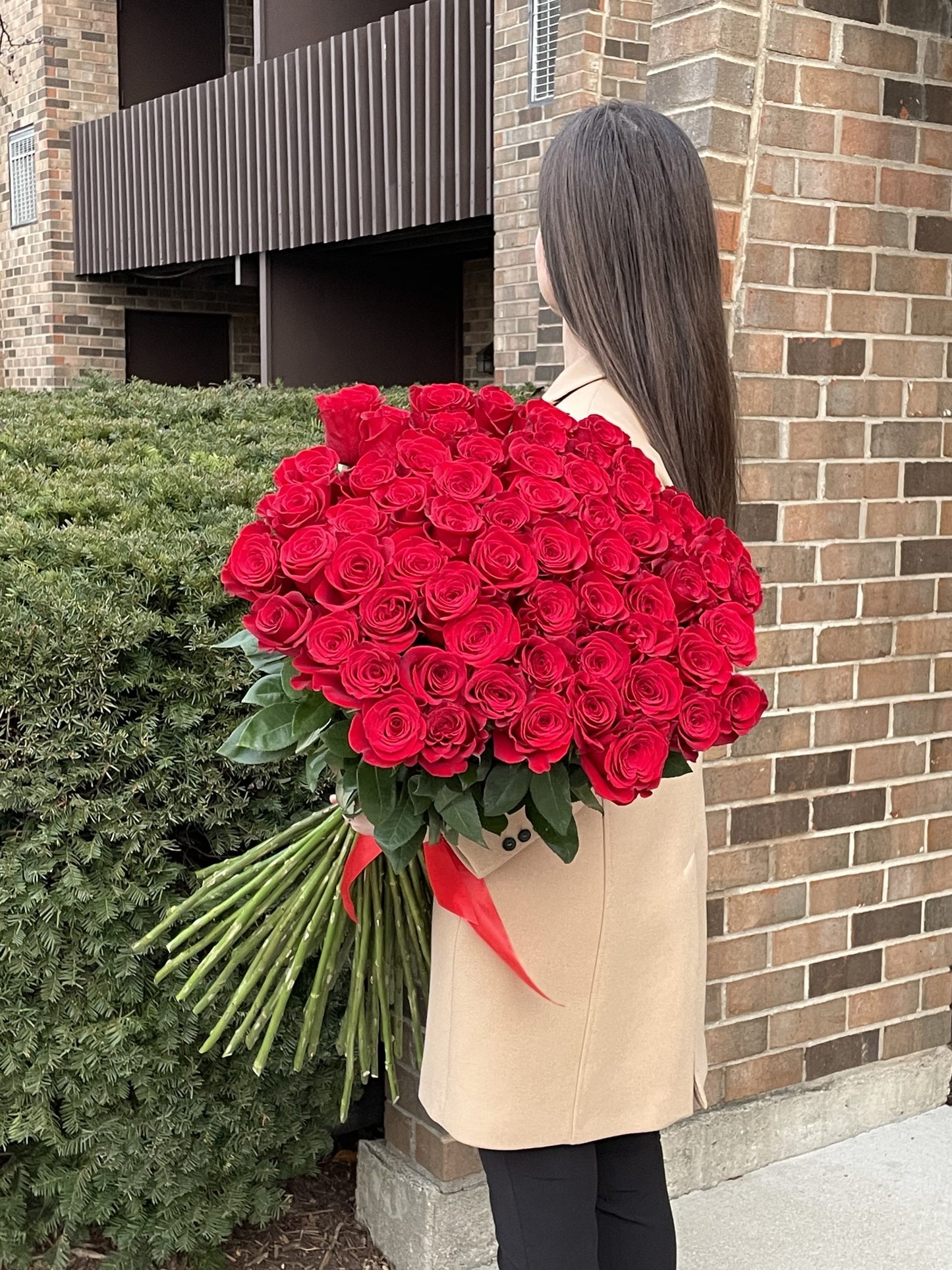 Signature 75 Roses Bouquet