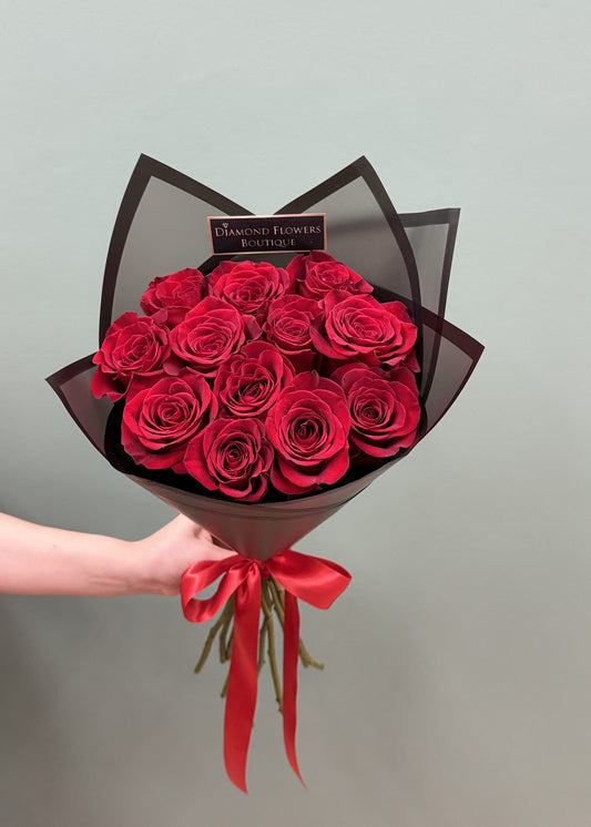 Signature 12 Roses Bouquet